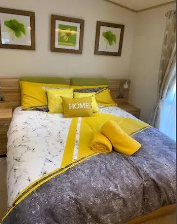 Remarkable 2-bed Holiday Near Carlisle * كارلايل
