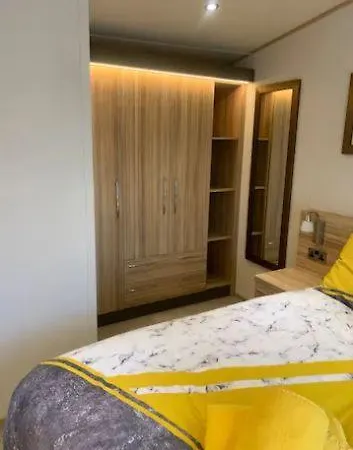 Remarkable 2-bed Holiday Near Carlisle بيت للعطل *